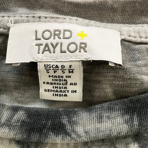 Women’s small Lord & Taylor tie dye with feminine cut - Picture 3 of 13